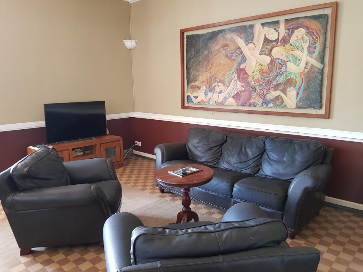 Отель Habitation Du Comte Сент-Роз Экстерьер фото
